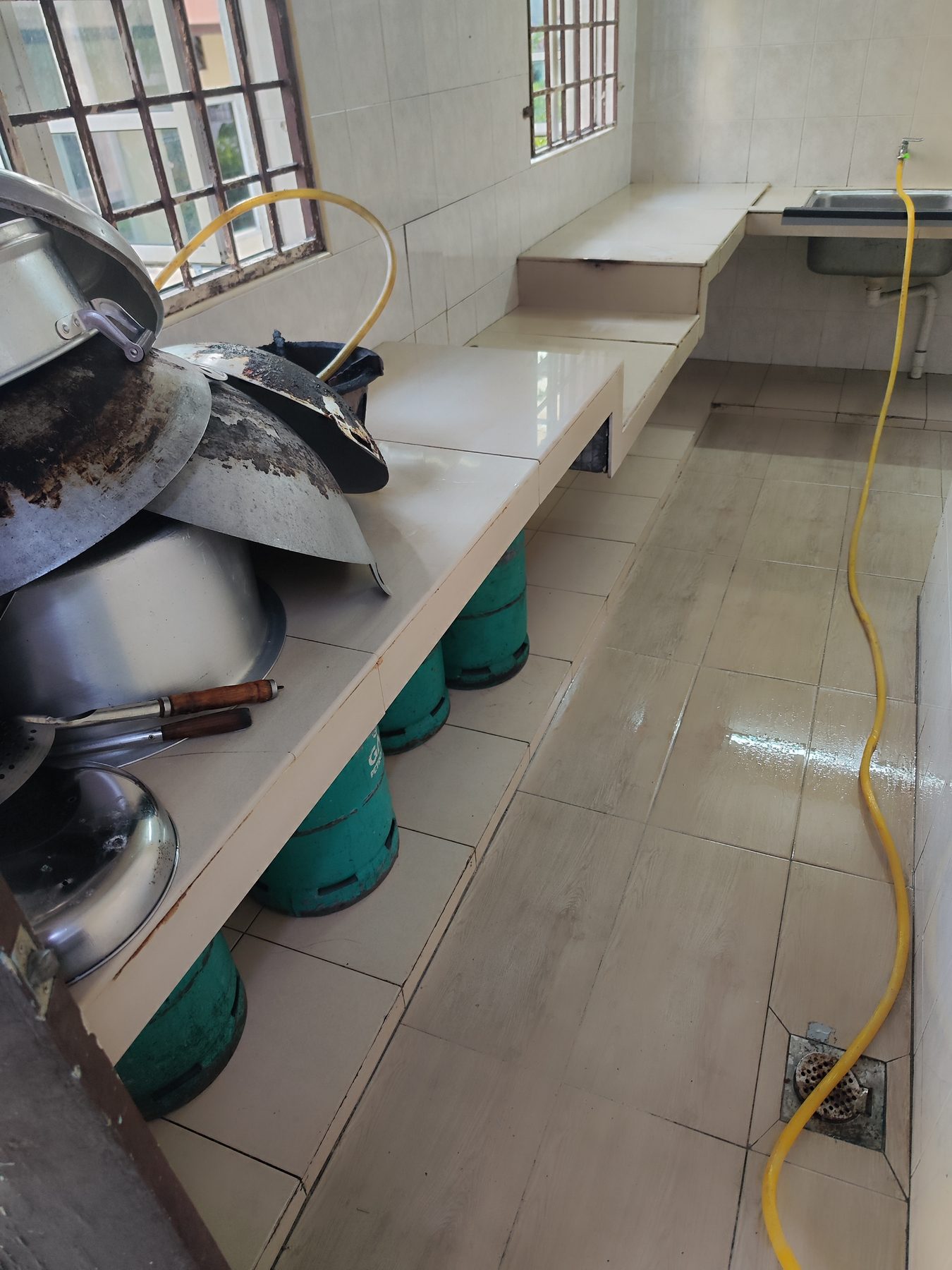 Kitchen after a Natasya cleaning session